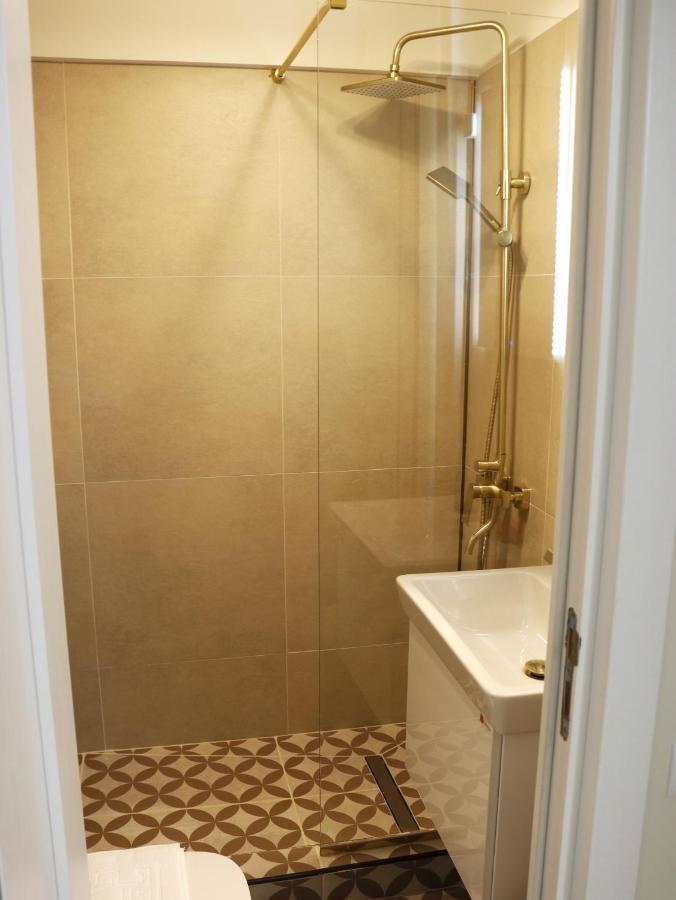 Mina City Center Apartment Amzei Bucarest Extérieur photo